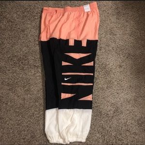 Nike Basketball Windbreaker Joggers Crimson Black in 2XL NEW